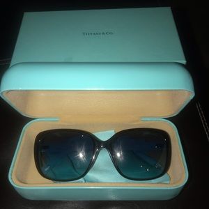 New Tiffany & Co sunglasses AUTHENTIC!!